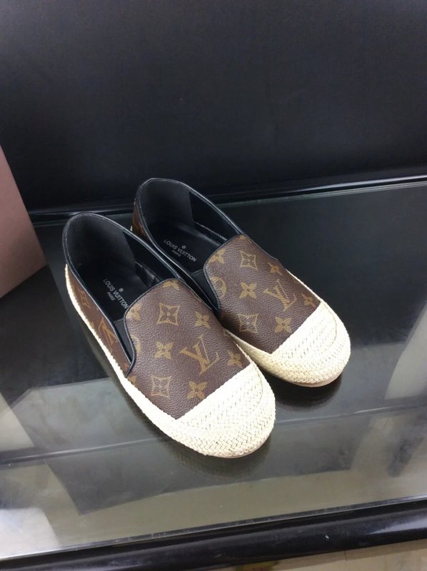 LV Loafers Women--011